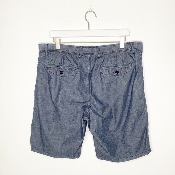 Banana Republic Aiden Chambray Blue Flat Front Chino Shorts Cotton 35 - Picture 2 of 4